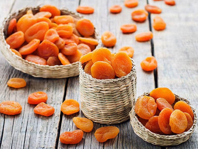 انواع میوه خشک خانگی؛ درمان یبوست 3 رنگ زرد قرمز سیاه