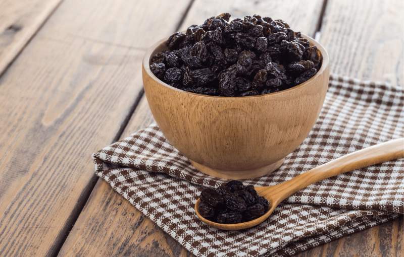 کشمش کولی برای عفونت؛ شیرین یکدست تازه حاوی فسفر Raisins