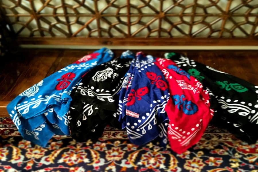 شال کردی؛ قرمز جگری مشکی سبز 2 طرح برگ بته جقه