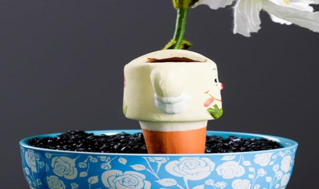 آبخوان ایران؛ میله ای مخروطی 2 جنس سفالی پلاستیکی aquifer