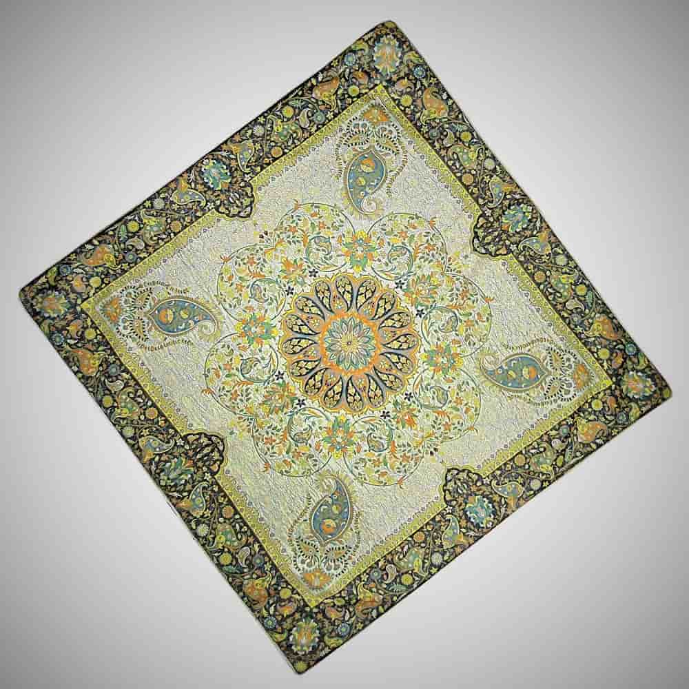 رومیزی ترمه صنایع دستی؛ یزد اصفهان ابعاد 90 تا 120 سانتی متر