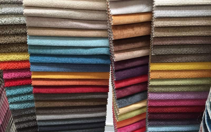 پارچه مبلی شاین دار؛ الیاف طبیعی 3 رنگ (آبی صورتی قرمز) مقاوم