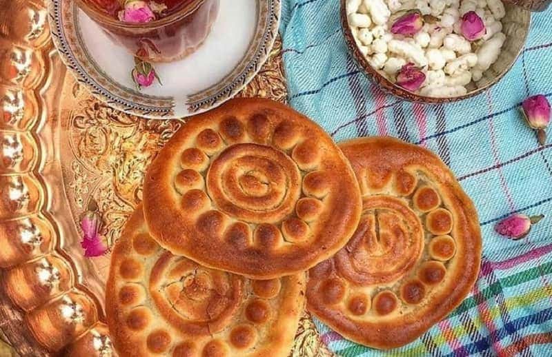 کلوچه فومن؛ گردویی پسته ای بادامی 2 مدل گرد برجسته