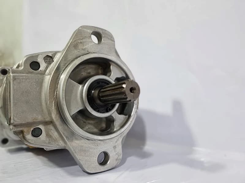 قطعات هیدرولیک لودر؛ انتقال روغن بالابر گیربکس حرکت تولید Komatsu