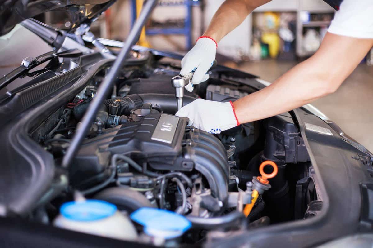 روغن موتور دوزمانه بلو اسپیدی؛ طلایی شفاف روانکاری موتور speedy