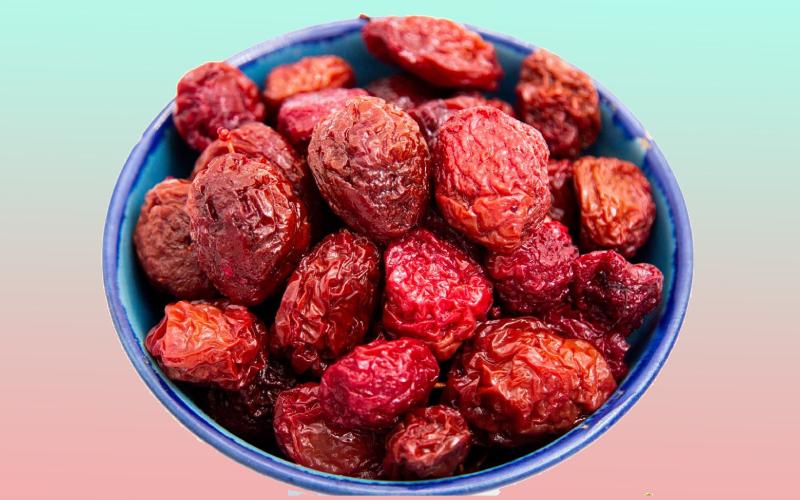 آلو جنگلی ترش؛ قرمز درشت ترش مزه طبع سرد تهیه غذا sour