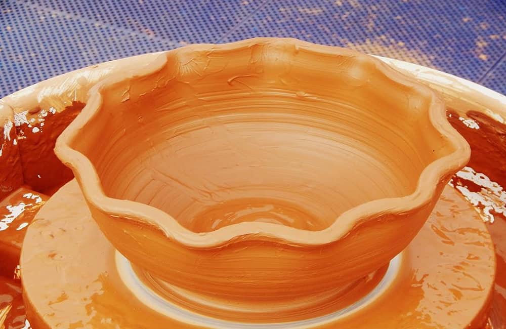 گلدان سفالی لبه دار؛ سنتی مینا کاری با دوام ابعاد (20 40) سانتی متر