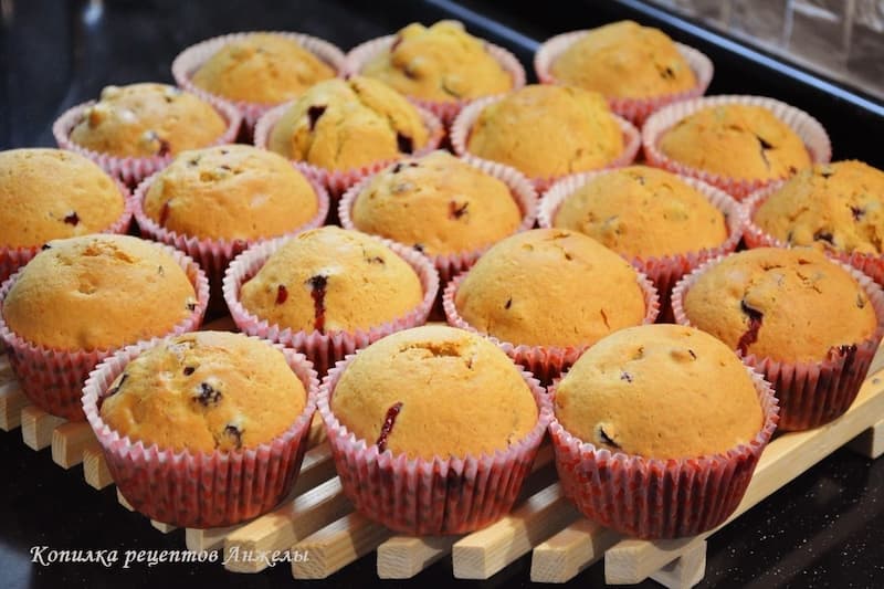 کیک یزدی مجلسی؛ نرم تازه 2 نوع (ساده کاکائویی)