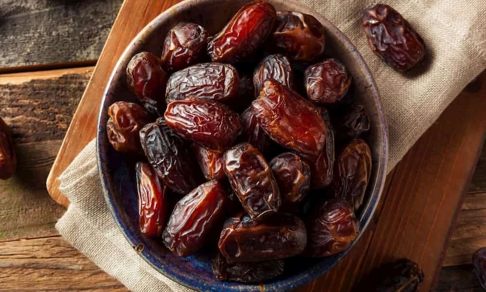 خرما اصیل؛ خشک نیمه خشک طعم شیرین فیبر ویتامین A