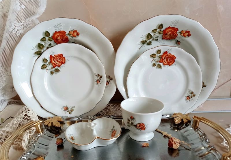 ظروف پذیرایی ملامین؛ ضد شعله وزن سبک مناسب منزل رستوران