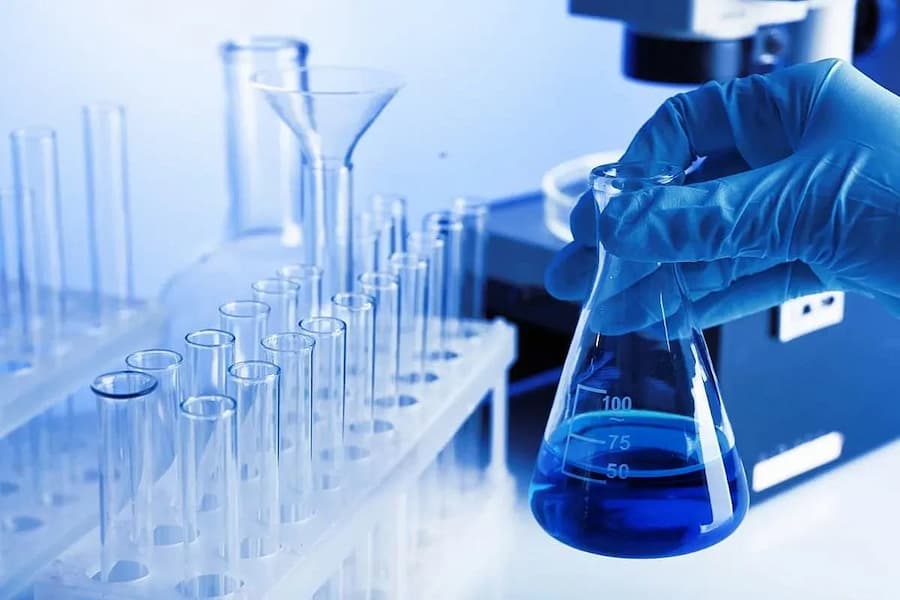 آب مقطر استریل فوق دیونیزه کوثر؛ استریل شده ضد رسوب داروسازی Polyacrylic