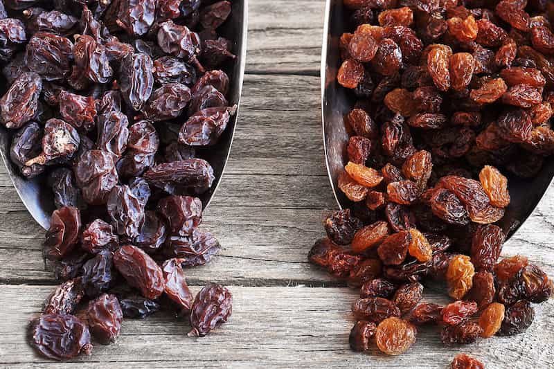 کشمش تبریزیان؛ پلویی آجیلی مویز حاوی کلسیم پتاسیم Vitamin