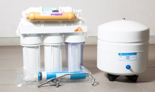 دستگاه تصفیه آب خانگی آکواجوی؛ لیلیوم لجند ساکورا تولید کشور Canada