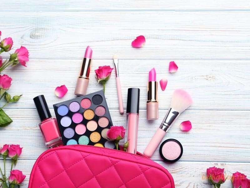 کیف ارایشی ساده؛ چرمی پلاستیکی ابریشمی ضد (ضربه آب)