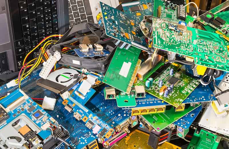 قطعات کامپیوتر در دبی؛ پردازنده کارت گرافیک مادربرد کیس داخلی خارجی