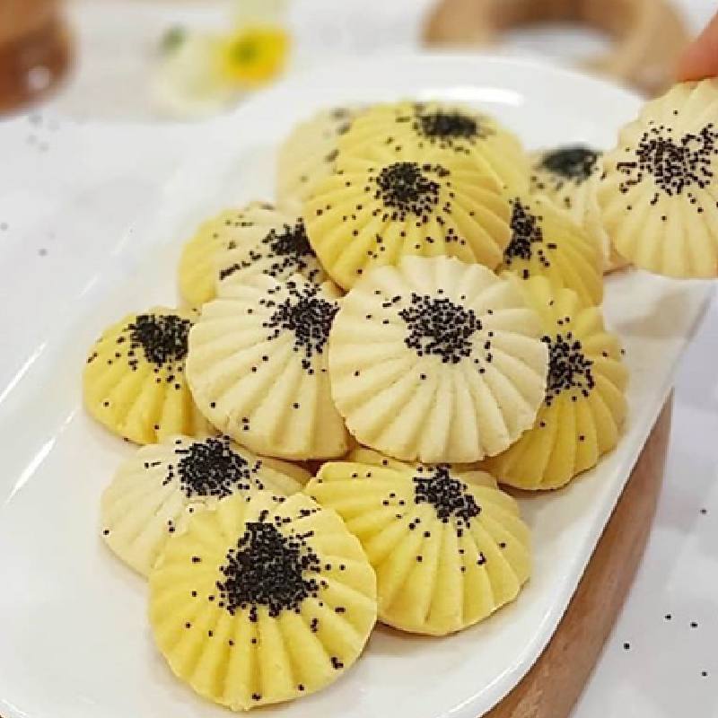 شیرینی برنجی تابه ای؛ خانگی ارگانیک بافت نرم 2طعم (زعفرانی دارچینی)