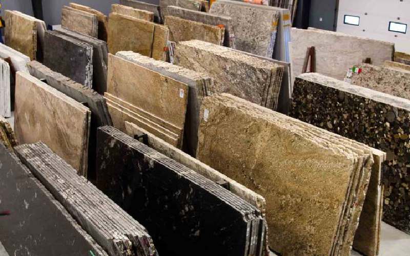 سنگ مرمریت مشکی؛ مقاوم طوسی 2 نوع طولی تایل برش