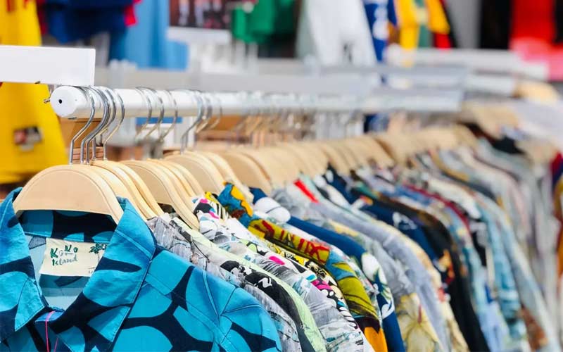 پوشاک عمده تهران (لباس) زنانه مردانه بچگانه دارای طرح متنوع