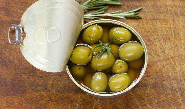 زیتون کنسروی بدون هسته؛ درمان کم خونی (متوسط درشت)