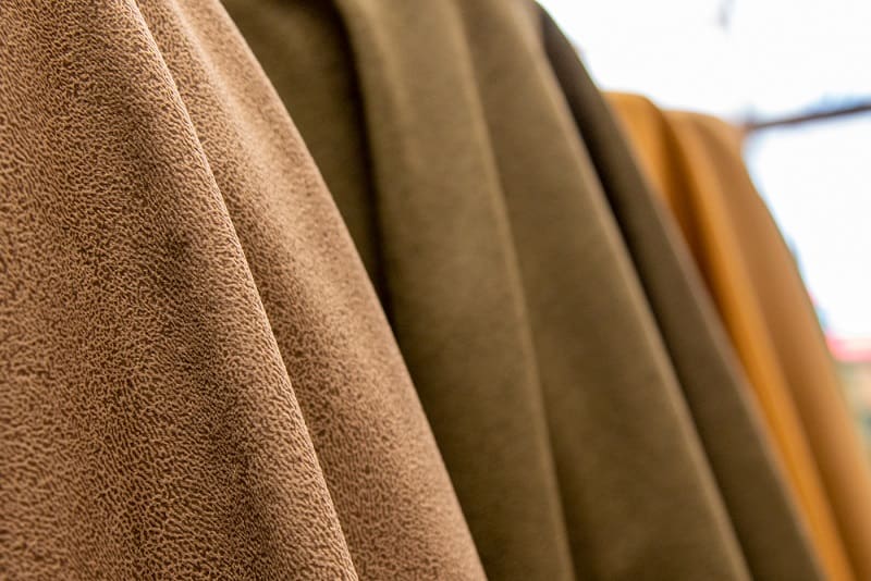 پارچه مبلی هانزو (چرم رگه ای) جنس پلی استر ثبات رنگ سایش