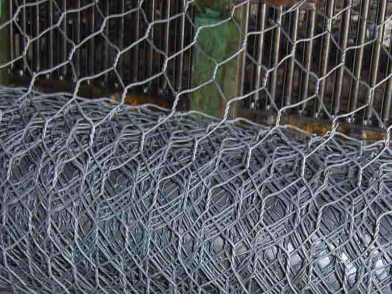 توری فلزی برای تخت؛ مفتول سیاه گالوانیزه (عادی حصیری هلندی) fencing