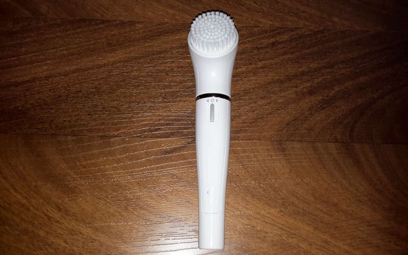 میکرودرم لب؛ سفید مشکی مناسب رفع تیرگی متنوع ایرانی