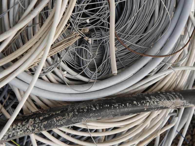 سیم و کابل شهید قندی؛ خشک منعطف (نیمه افشان) رشته ای روکش دار PVC