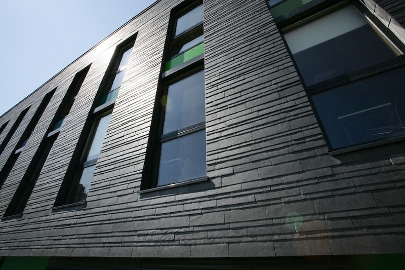 سنگ نمای ساختمان ساده؛ کوارتزیت تراورتن گرانیت (بژ سفید مشکی)