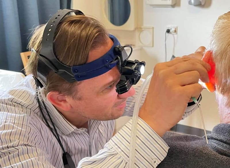 دستگاه ساکشن گوش در شیراز؛ سفید سیلور برقی شارژی Antifungal