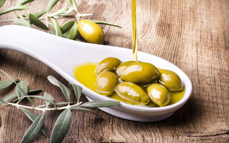 روغن زیتون دکتر روازاده؛ شیشه ای نیم لیتری نوع (فرابکر بکر)