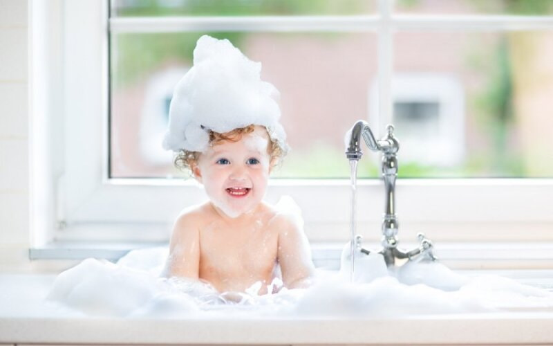 شامپو بدن بچه نفیس؛ آبرسان نرم کننده طبیعی حجم (250) میلی لیتر