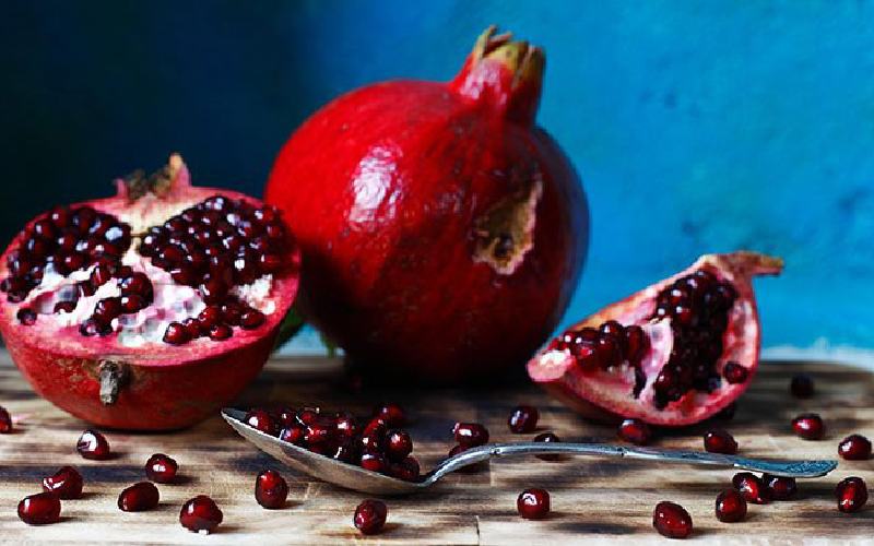 انار دانه سیاه کرمان؛ ترش شیرین کاهش وزن ضد التهاب ویتامین (A C)