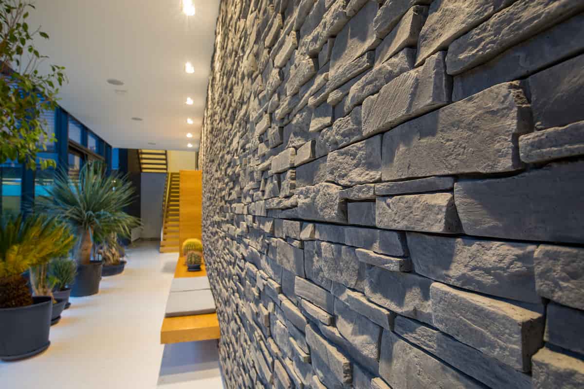 سنگ تزئینی دیوار؛ برجسته صاف کریستالی (تیره روشن) 2 نوع تراورتن antique