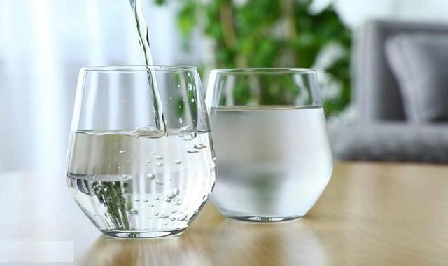 آب مقطر هیبرید؛ صنعتی پزشکی 2 بسته بندی گالن بطری ضد سایش