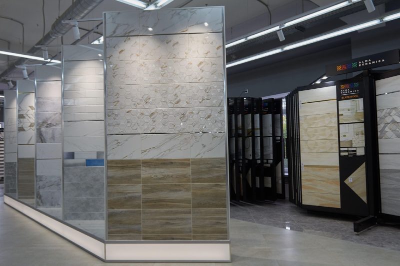 کاشی و سرامیک نمای بیرونی ساختمان؛ زیبا استاندارد معماری خارجی سفید کرمی