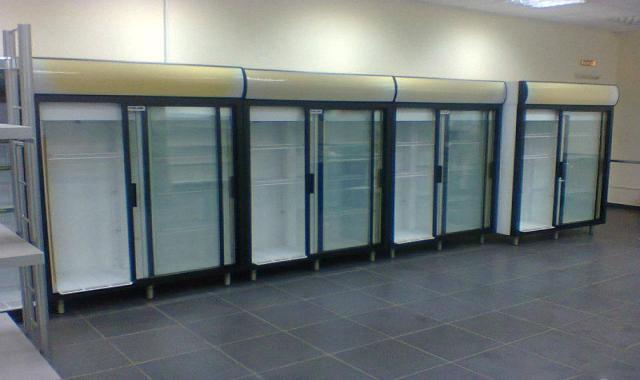 یخچال صنعتی مغازه؛ بدنه استیل 2 نوع عمودی افقی درب شیشه ای