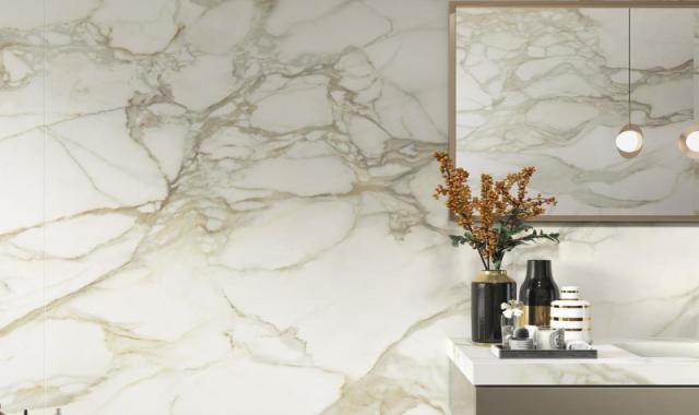 سنگ تراورتن عباس آباد موج دار؛ براق مات 2 رنگ کرم سفید ابعاد 2*40*40 سانتی متر