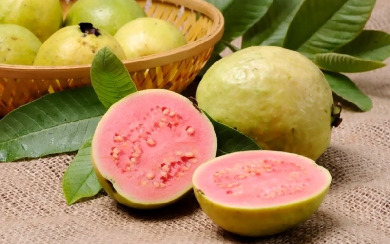 زیتون محلی هرمزگان (گواوا) زرد قرمز وزن 250 گرم