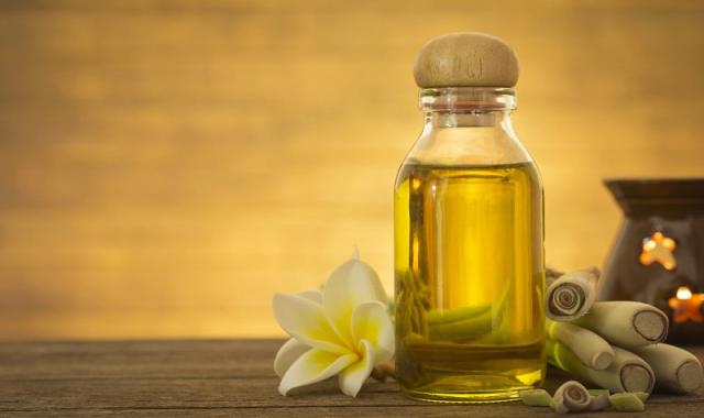 روغن ماساژ گیاهی؛ مرطوب کننده 3 عصاره (سیاهدانه زیره فلفل قرمز)