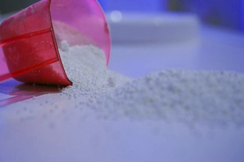 پودر رختشویی دستی برف؛ ضد باکتری درخشان کنندگی لباس