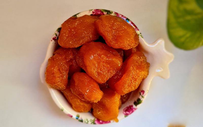 آلو بخارا در طب سنتی؛ طبع سرد رفع یبوست حاوی فیبر potassium