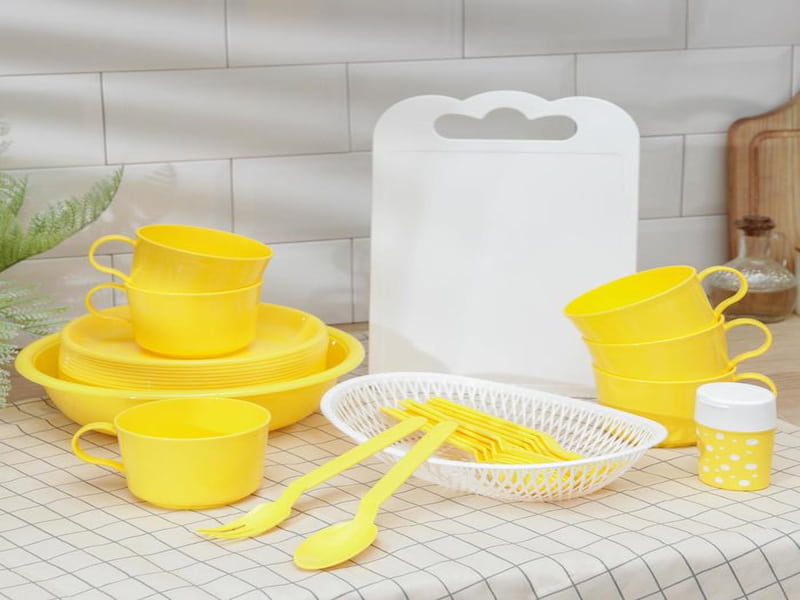 ظروف پذیرایی لاکچری یکبار مصرف؛ گیاهی پلاستیکی مناسب مهمانی ابعاد 60*80