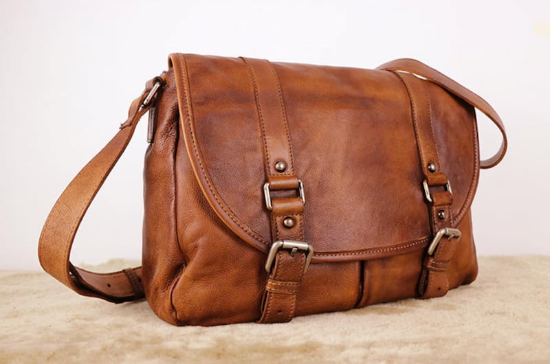 کیف چرم گاوی دست دوز؛ اداری مجلسی مدارس 2 رنگ (مشکی قهوه ای)