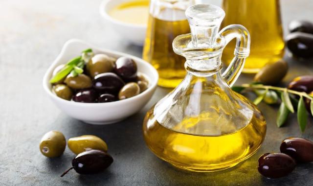 روغن زیتون فرابکر ارگانیک؛ جوانسازی پوست ویتامین مواد معدنی (خوراکی درمانی)