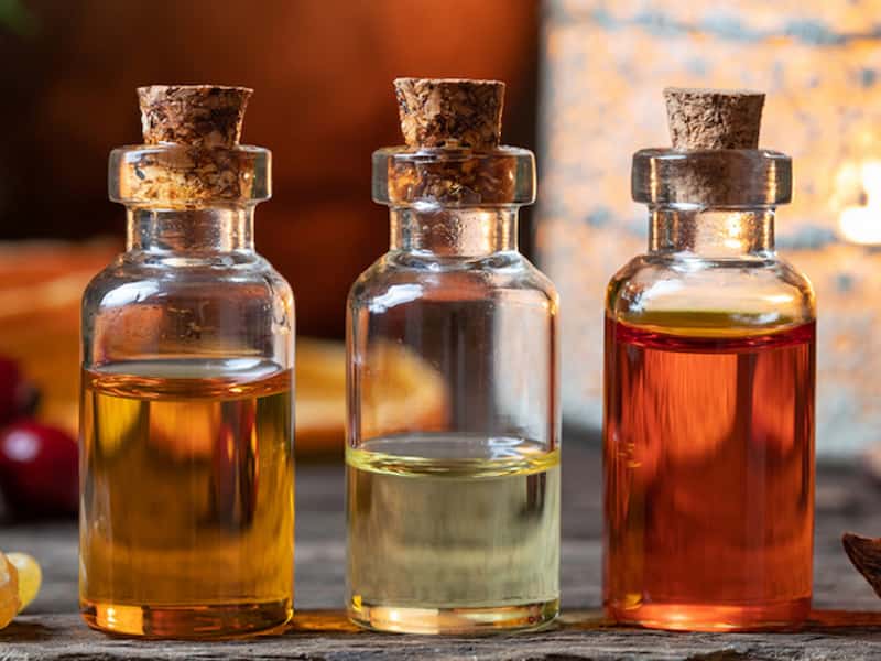 روغن گیاهی ضد لک؛ درمانی آرایشی حاوی ویتامین (A E) کندر رزماری Teatree