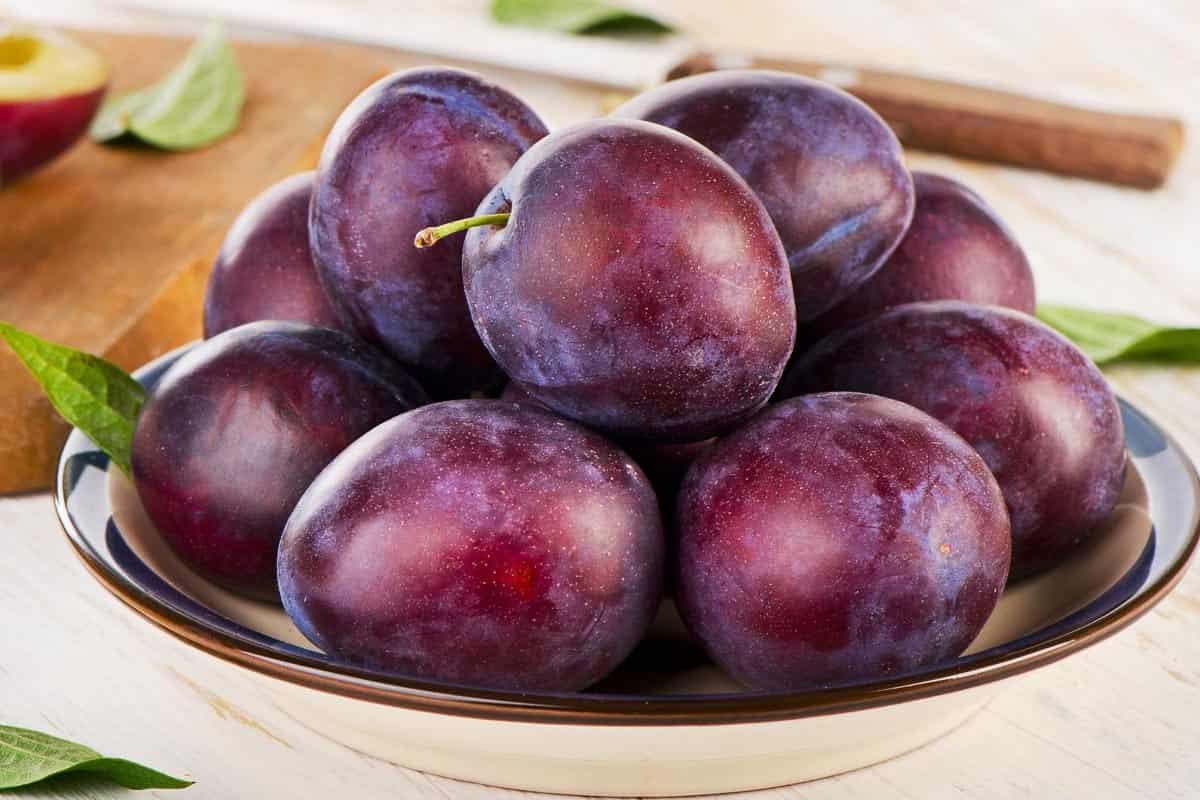 آلو سیاه ترش؛ ریز درشت 2 طعم ملس شیرین حاوی فیبر