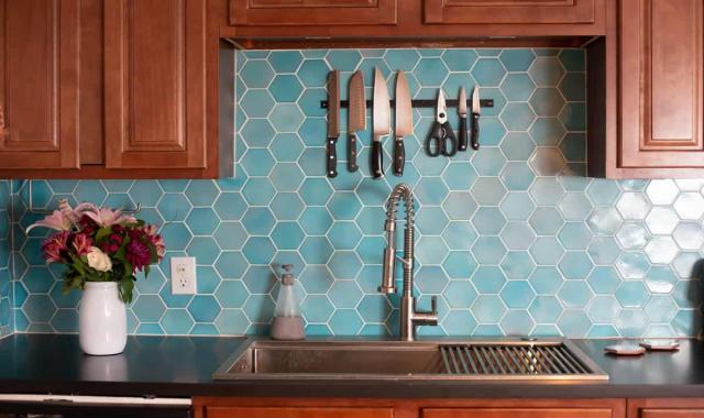 کاشی سرامیک باقرزاده؛ مقاومت بالا براق مات ساده طرحدار بازار داخلی صادرات