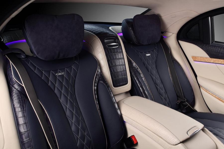 چرم صندلی خودرو؛ طبیعی مصنوعی 2 رنگ سفید مشکی