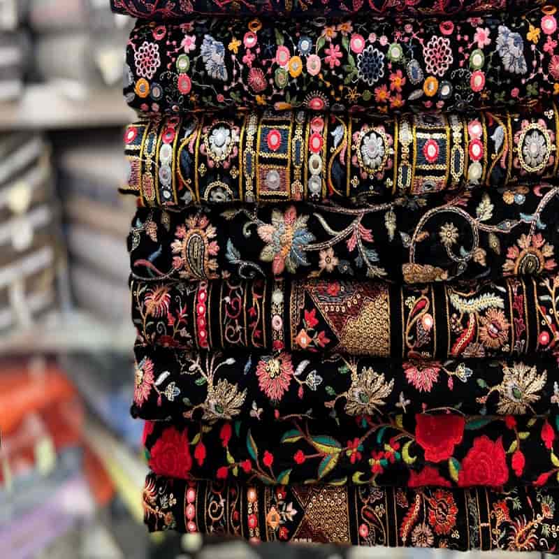 پارچه مخمل سوییت طرح دار؛ الیاف براق 2 نوع مانتویی پالتویی