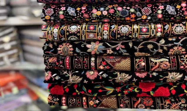 پارچه مخمل سوییت طرح دار؛ الیاف براق 2 نوع مانتویی پالتویی